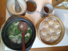 -馋三尺蟹粉小笼(人民广场店)