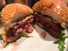 四重芝士牛肉汉堡配番薯条-bluefrog蓝蛙(皇庭广场店)