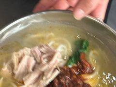 -巍山火巴肉饵丝(大理古城店)