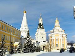 -谢尔盖圣三一大修道院