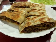 -溢心园香河肉饼总店