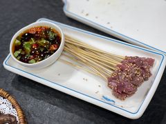 一口牛肉-高家烧鸽子烧烤店63年