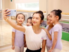 -艺彩童馨舞蹈培训学校(西湖道校区)