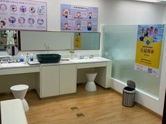-优视觉视光中心•青少年近视防控(新世界中心写字楼店)