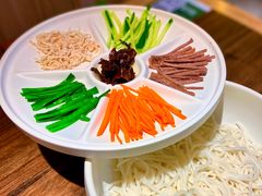 鸡丝凉米线-云海肴·汽锅鸡·云南菜(美罗城店)