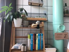 -蜜蜂小象·榴莲千层蛋糕(时代汇11栋店)