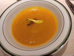 暖胃南瓜浓汤-93Club·法餐厅