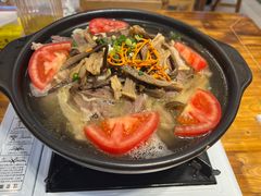 -乡土特色.冷锅鱼.牦牛肉汤锅