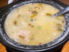 砂锅酸汤丸子-好嫂子酱猪手•农家菜(华远坊店)