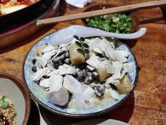 -四小区火锅·巷子里的重庆火锅(花照壁店)