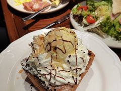 蜂蜜冰激凌吐司-VESH COFFEE(定西路店)