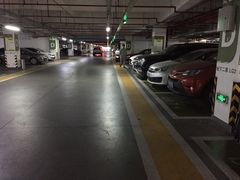 -万象城-停车场