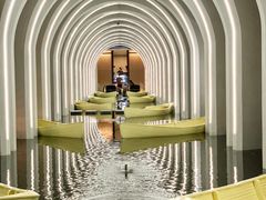 -涨巢·潮玩水疗局