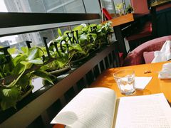 -西西弗书店&矢量咖啡(凯德晶萃广场店)