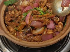 -胡须佬鸡煲四季火锅店(石厦西村直营店)