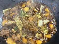 -粘豆包柴火铁锅炖