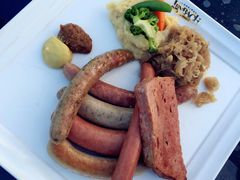 -LENBACH兰巴赫西餐啤酒坊(大连星海广场店)