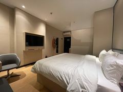 -希岸·轻雅酒店(广州白鹅潭艺术中心花地湾地铁站店)