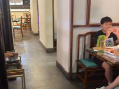 -卢大鲜鱼头捞饭(美利广场店)