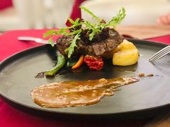 香煎菲力牛排配黑椒汁-红房子西菜馆(淮海中路店)