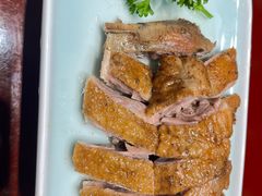 -龙悦湾酒家·八阵鱼生·渔人码头店