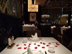 -Mogul Eatery·大亨餐酒馆