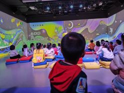 -小鸡哆哆故事屋·儿童乐园(嘉里城店)