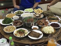 -岩保农家乐