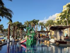 -亚龙湾中心广场