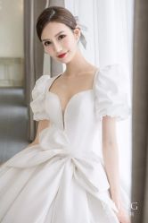 -艺憬婚纱礼服·造型(二七万达店)