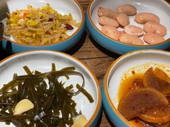 精品小菜-明洞阿姨·韩式酱蟹烤肉·创意料理(三元桥店)