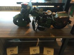面包甜点陈列柜-我去·春饼文化主题餐厅(国定路总店)