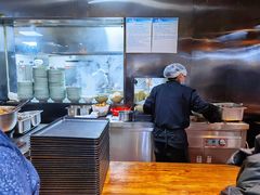 -亮亮面馆(经六路店)