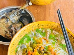 -正宗李家土鸡米线店