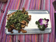 -香巴拉云南餐厅(华莱坞店)