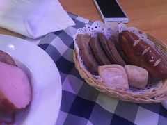 -皇冠自酿啤酒坊(中国红街5号楼店)