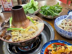 -岳记兴隆·青城腊排铜火锅(融创店)