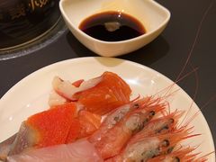 -钱小奴海鲜自助黑金店(杭州滨江龙湖店)