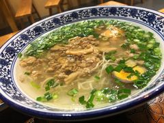 -桥香园正宗过桥米线(机场五店)