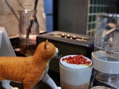 草莓卡布-作咖啡(养育巷店)