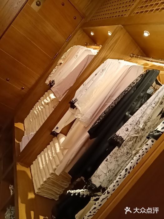 浅深Cheersum(曹杨店)图片