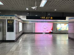 -陆家浜路(地铁站)