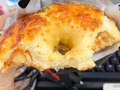 -HOT CRUSH趁热集合·现烤面包(上海环球港店)