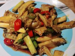 -喝丢一只鞋海鲜烧烤·海肠捞饭(东关街店)