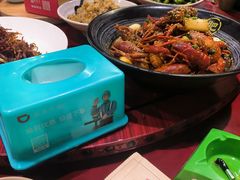 -肥肥虾庄·金牌油焖大虾(汉口城市广场店)