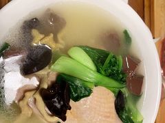 特色鸡汤面-富源春面馆(四川北路店)