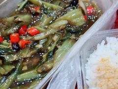 -国庆鱼头鱼尾馆(盛世华庭店)