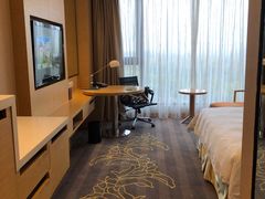 -南阳建业森林半岛假日酒店