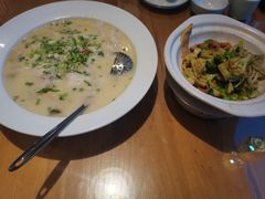 -严记小天府酸菜鱼(西四路店)