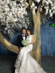 -现代经典婚纱摄影